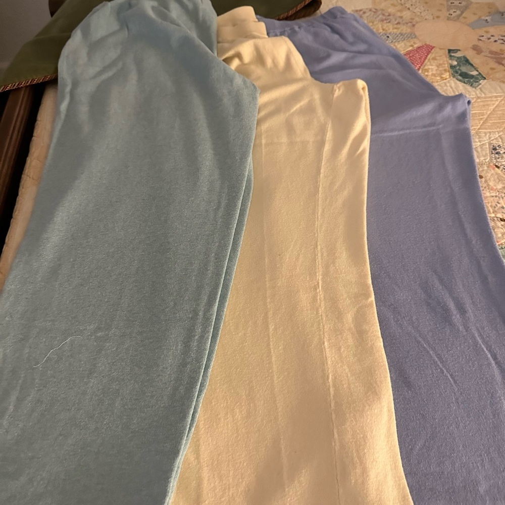Chico's 3 pair of super soft pants